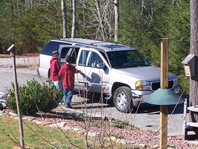 Everyone Getting Ready To Eat At Todd's Country Store And Them To Grandfather Mountain.