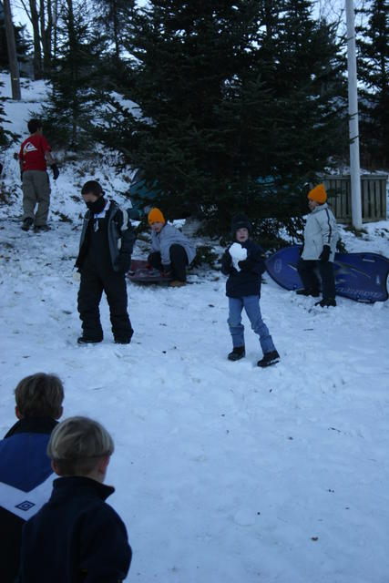 Time For A Snow Ball Fight!!