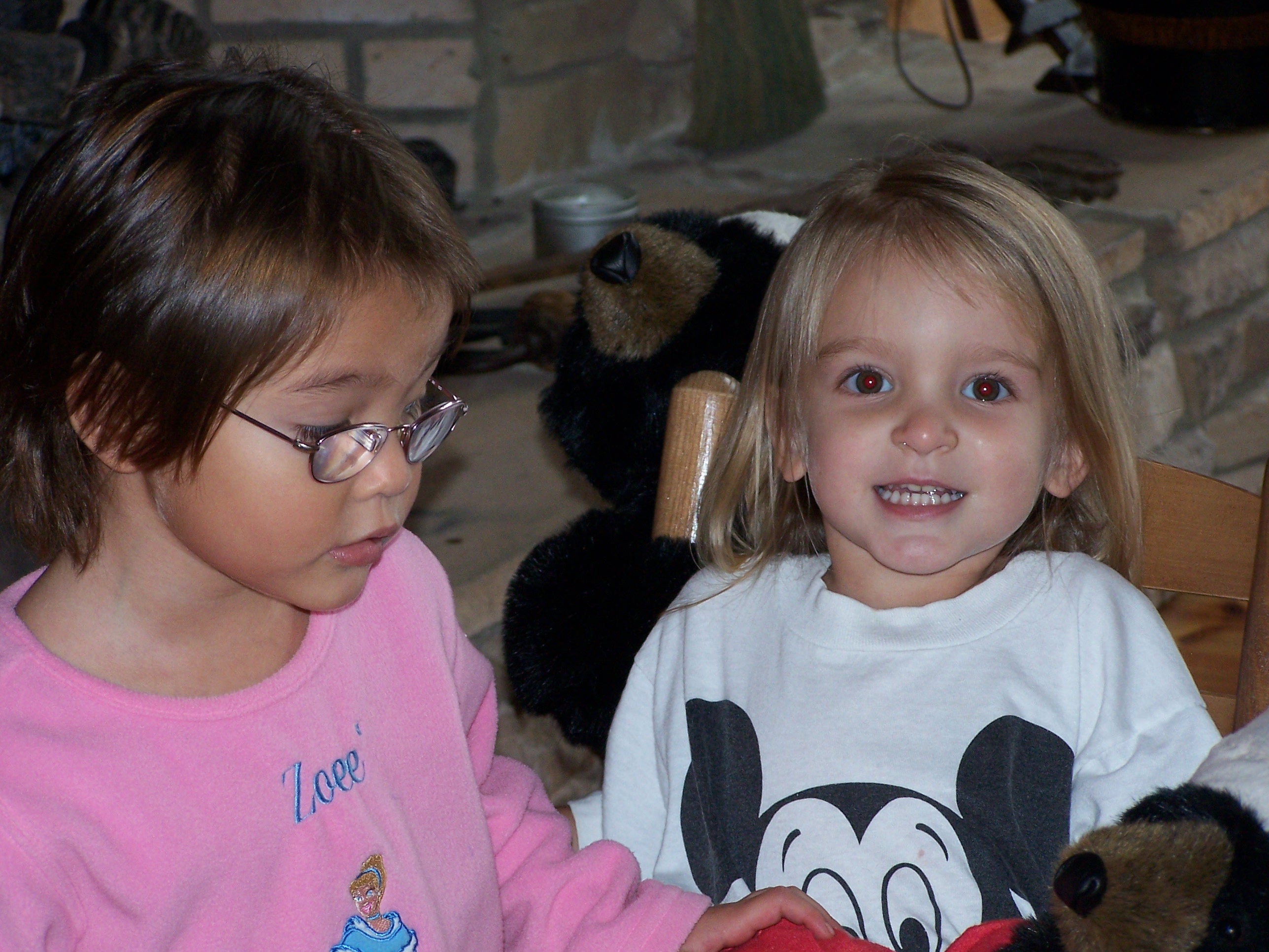 Zoee' and Karli, Thankgiving 2004